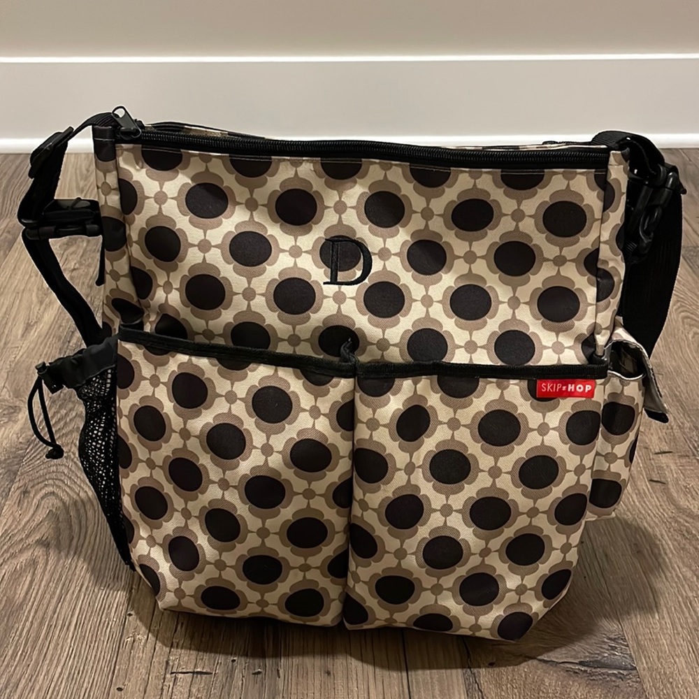 Like New Skip Hop Diaper Tote - Monogrammed “D”